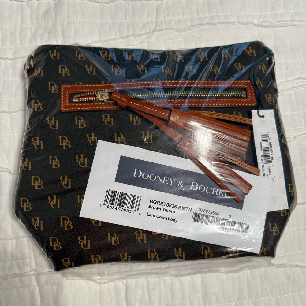 NWT Dooney & Bourke Gretta Lani Crossbody Bag with Mini Monogram Design - Picture 5 of 6